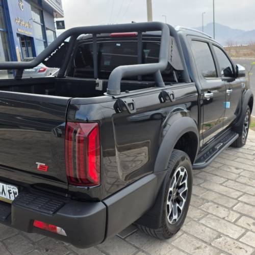 کی ام سی مدل t9 2 لیتر توربو سال 1403  کارکرده