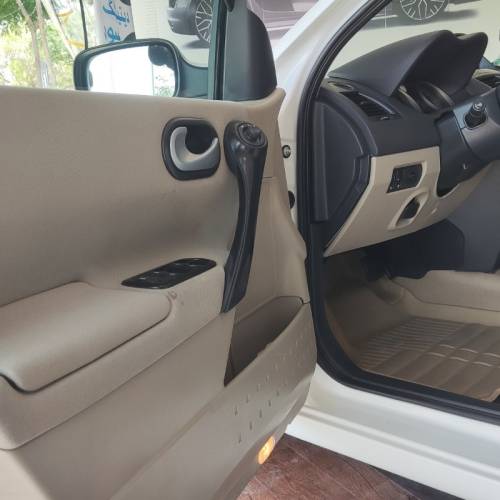 رنو مدل مگان سال 1391  کارکرده