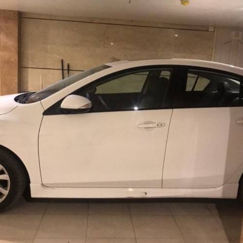 مزدا مدل 3 نیو صندوق دار 2.0 لیتر تیپ 4 سال 1396  کارکرده