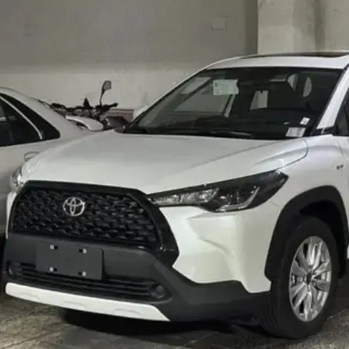 تویوتا مدل کرولا کراس هیبرید 2.0 لیتر سال 2024  صفر