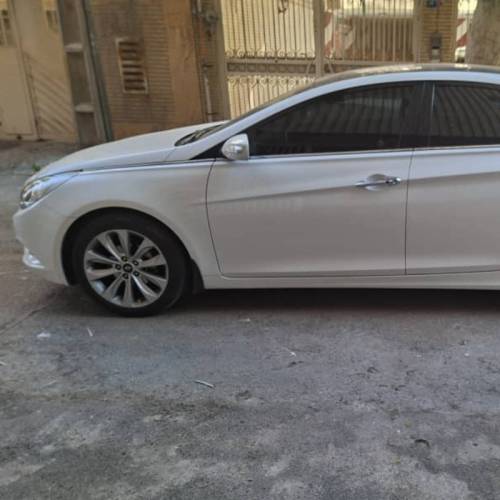 هیوندای مدل سوناتا YF  کارکرده