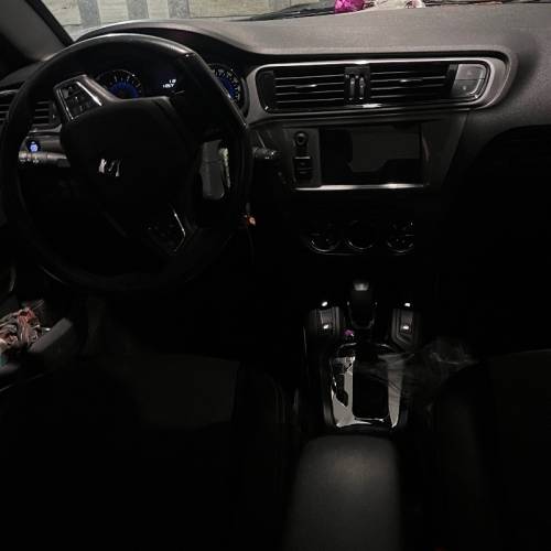 تارا مدل اتوماتیک V2 سال 1402  کارکرده