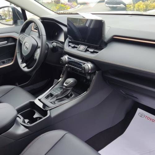 تویوتا مدل وایلندر 2.0 لیتر دو دیفرانسیل سال 2025  صفر