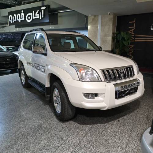 تویوتا پرادو مدل 2006