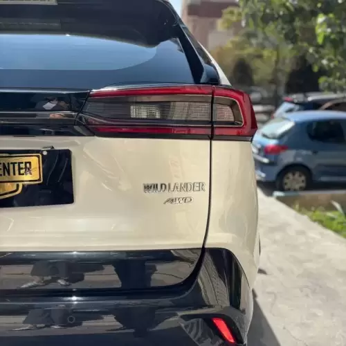 تویوتا مدل وایلندر 2.0 لیتر دو دیفرانسیل سال 2025  کارکرده