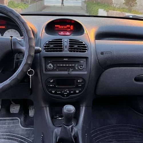 پژو مدل 206 تیپ 5 سال 1395  کارکرده