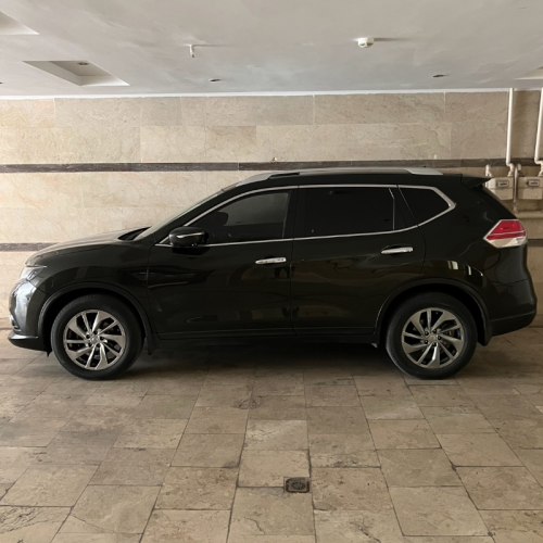 نیسان مدل ایکس تریل سال 2017  کارکرده