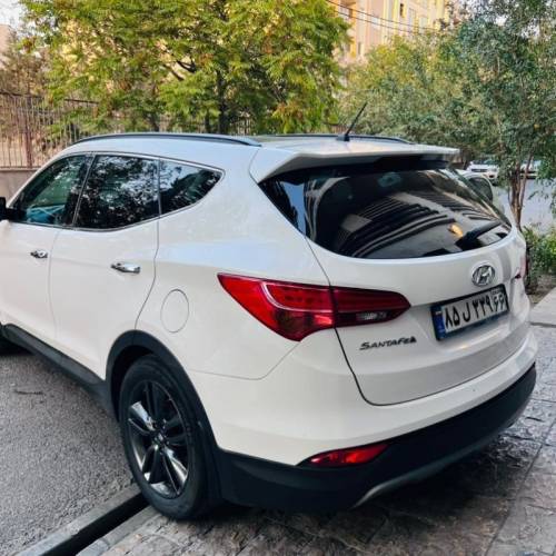 هیوندای مدل سانتافه 4 سیلندر دو دیفرانسیل سال 2016  کارکرده