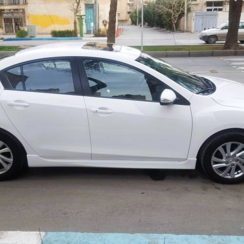 مزدا مدل 3 نیو صندوق دار 2.0 لیتر تیپ 4 سال 1398  کارکرده