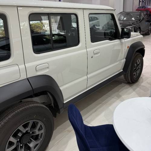 سوزوکی مدل جیمنی 5 در 1.5 لیتر سال 2025  صفر