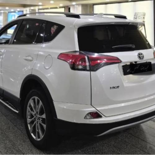 تویوتا مدل راوفور سال 2017  کارکرده