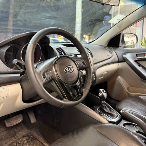 کیا مدل سراتو 2.0 لیتر اتوماتیک سال 2017  کارکرده