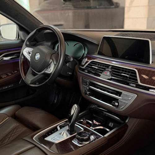 بی ام و مدل سری 7 730li سال 2017  کارکرده