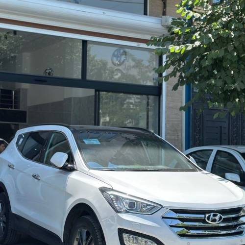 هیوندای مدل سانتافه 4 سیلندر دو دیفرانسیل سال 2015  کارکرده