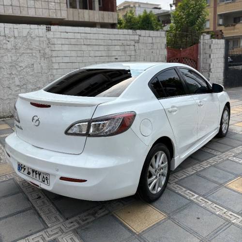 مزدا مدل 3 نیو صندوق دار 2.0 لیتر تیپ 4 سال 1397  کارکرده