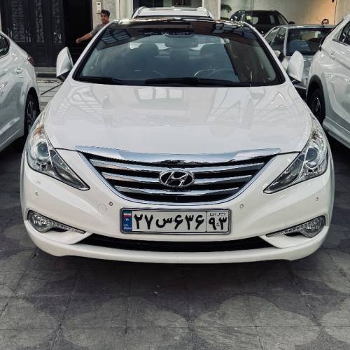 هیوندای مدل سوناتا YF  کارکرده
