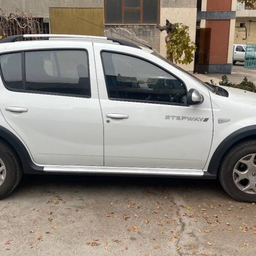 رنو مدل ساندرو استپ وی اتوماتیک سال 1396  کارکرده