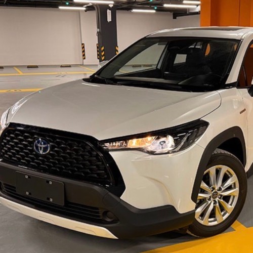 تویوتا (TOYOTA) کرولا کراس هیبرید 2.0 لیتر سال 2024