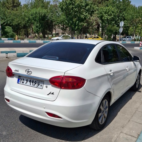 جک (JAC) جک J4 سال 1404