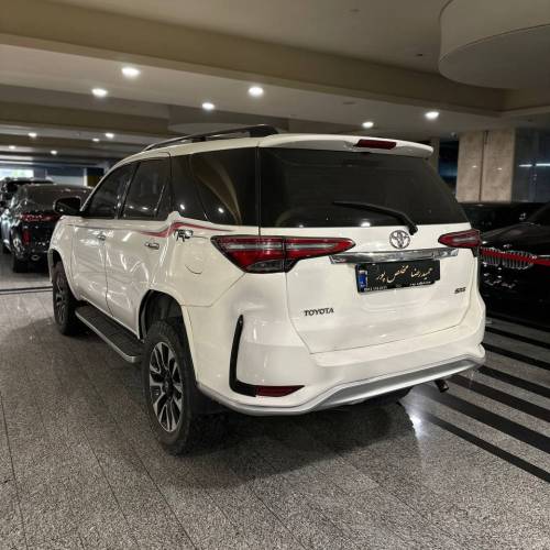 فورچونر ۲۰۱۱