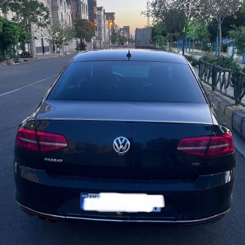 فولکس واگن مدل پاسات سال 2018  کارکرده