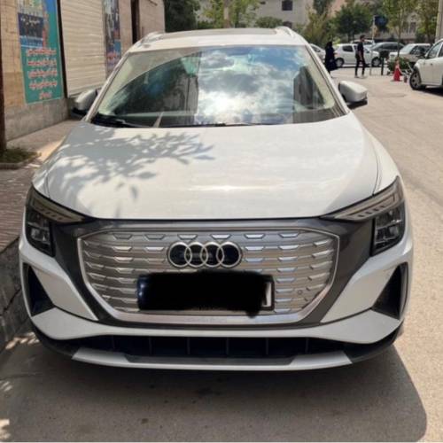 آئودی مدل Q5 e-tron 40 سال 2024  کارکرده