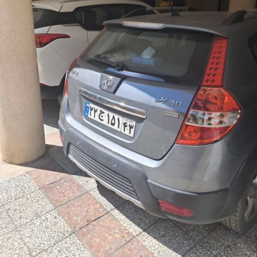 دانگ فنگ مدل H30 کراس سال 1396  کارکرده