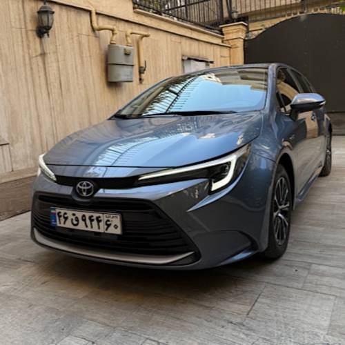 تویوتا مدل لوین هیبرید 1.8 لیتر ساده سال 2023  کارکرده