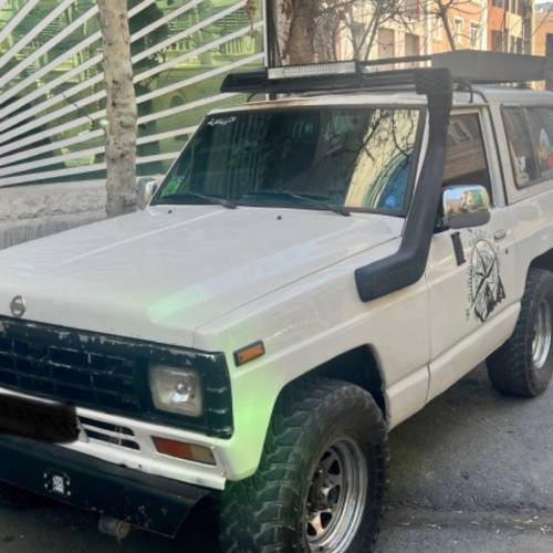 نیسان مدل پاترول دو در سال 1370  کارکرده