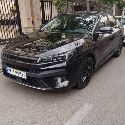 کی ام سی مدل J7 سال 1402  کارکرده