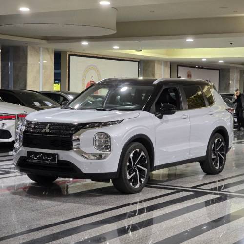 میتسوبیشی اوتلندر مدل 2023