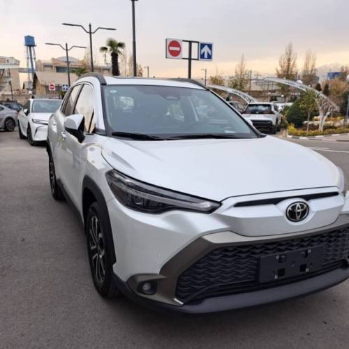 تویوتا مدل فرانت لندر هیبرید 2.0 لیتر سال 2024  صفر