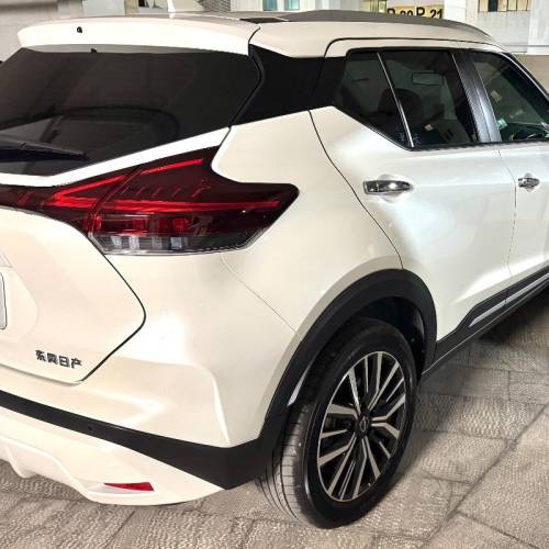 نیسان مدل کیکس 1.5 لیتر سال 2025  صفر