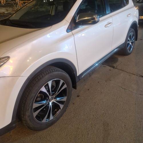 تویوتا مدل راوفور 2.5 لیتر دو دیفرانسیل سال 2015  کارکرده