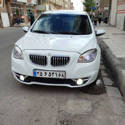 برلیانس مدل 330 1.5 دنده ای سال 1396  کارکرده