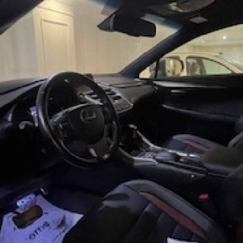 لکسوس مدل NX300  کارکرده