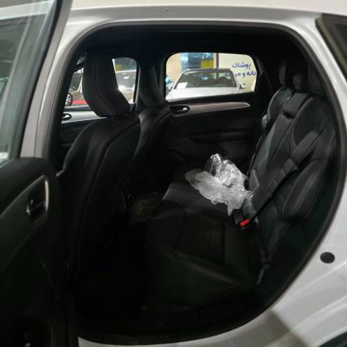 رنو آرکانا مدل 1403