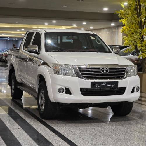تویوتا هایلوکس مدل 2015 کارکرد 152هزار