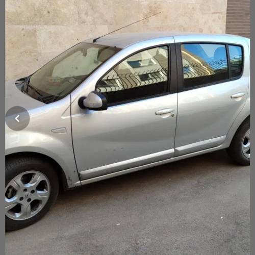 رنو مدل ساندرو اتوماتیک سال 1395  کارکرده