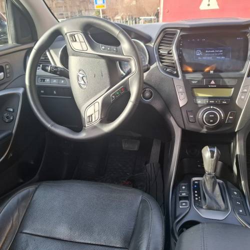 هیوندای مدل سانتافه 4 سیلندر دو دیفرانسیل سال 2016  کارکرده