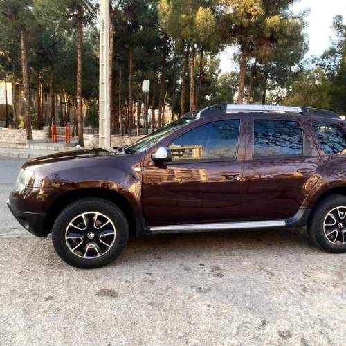 رنو مدل داستر SE دو دیفرانسیل سال 2017  کارکرده