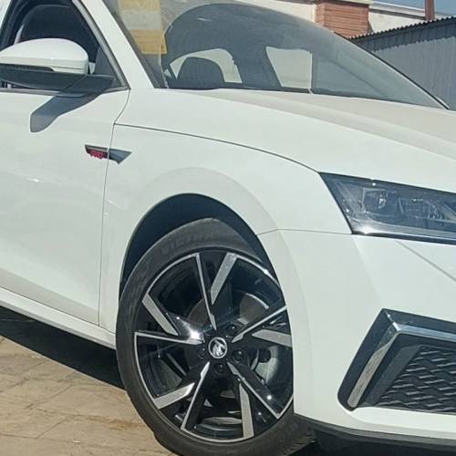 اشکودا مدل اکتاویا 1.4 لیتر توربو لاکچری سال 2024  صفر