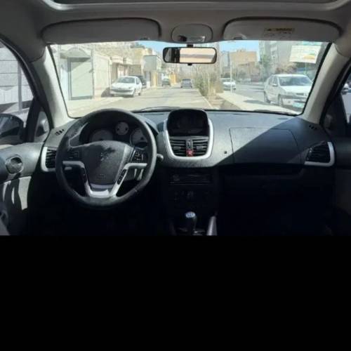 پژو مدل 207 پانوراما دنده ای TU5 سال 1402  کارکرده