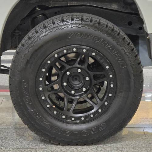 پرادو مدل ۲۰۰۶