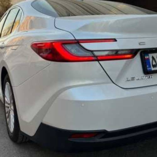 تویوتا مدل کمری هیبرید 2.5 لیتر لیمیتد سال 2025  صفر