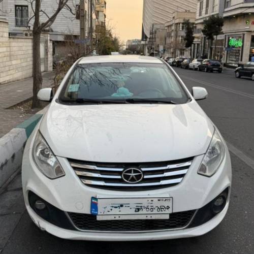 جک مدل J4 سال 1401  کارکرده