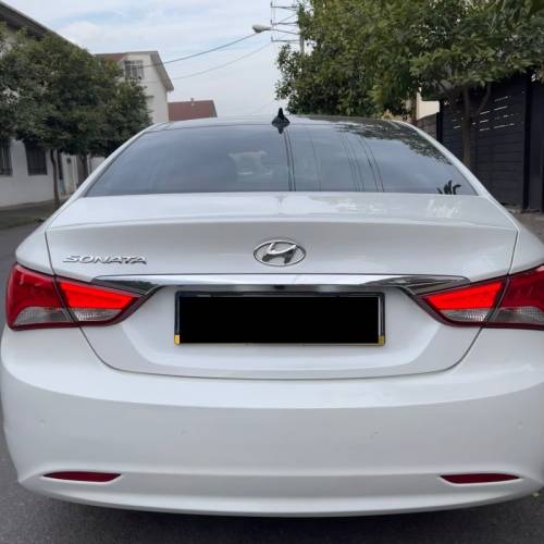 هیوندای مدل سوناتا YF  کارکرده