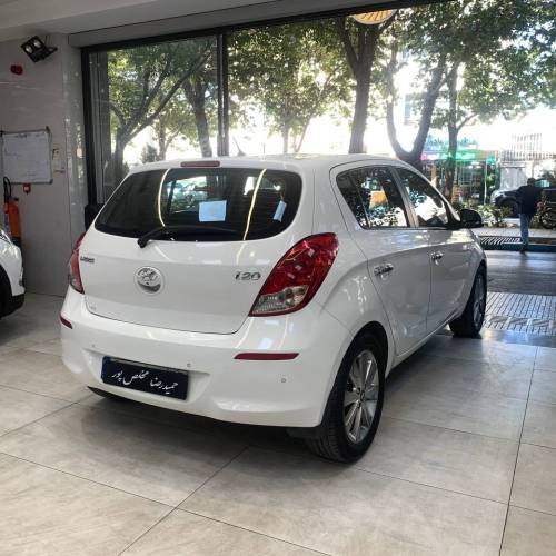 هیوندای i20 2015