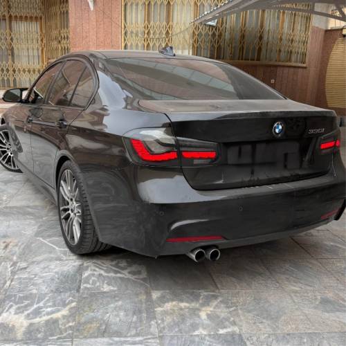 بی ام و مدل سری 3 سدان 330i سال 2018  کارکرده