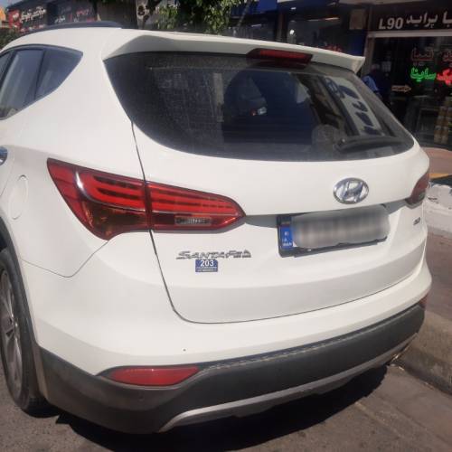 هیوندای مدل سانتافه 4 سیلندر دو دیفرانسیل سال 2014  کارکرده